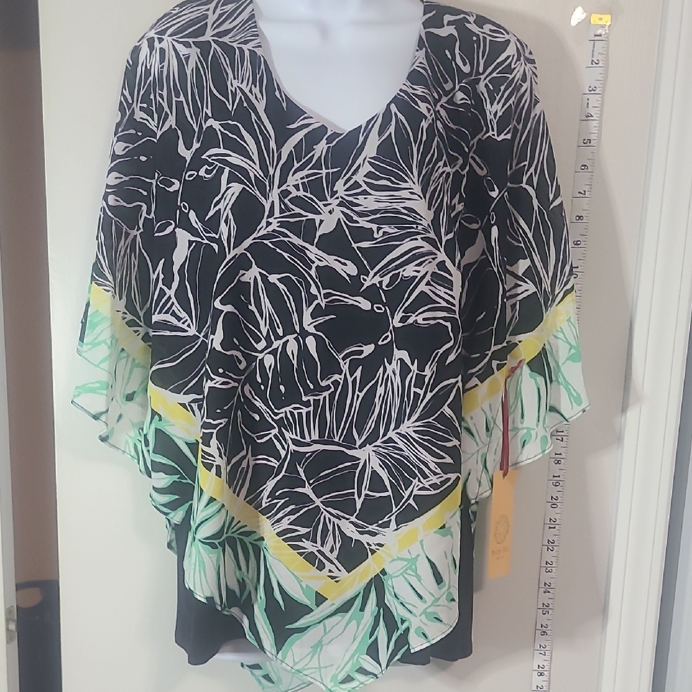 Black and White Leaf Print Poncho‎ Top